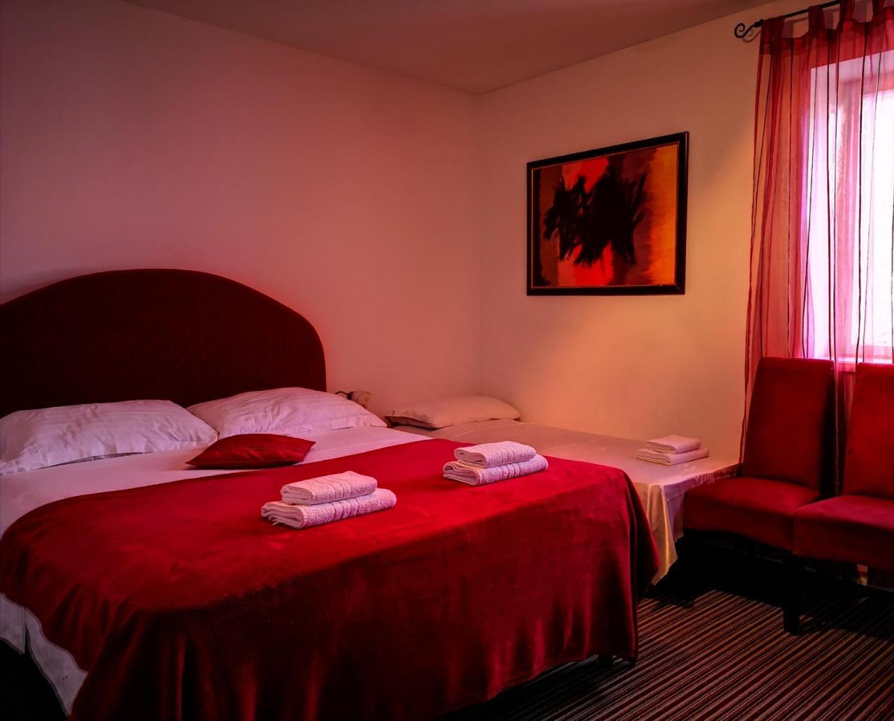 Heritage Bella Vista Apartments Трогир Экстерьер фото